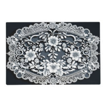 Double-sided lace placemats