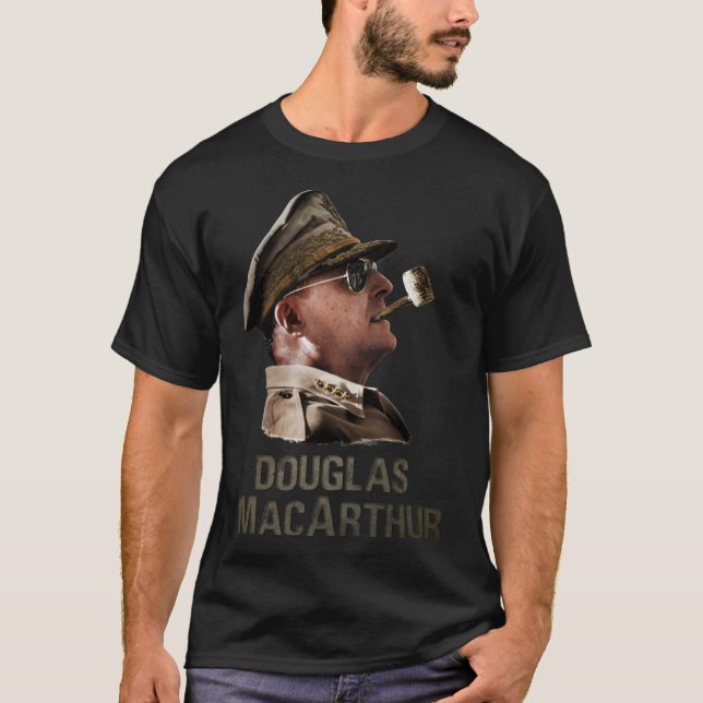 Douglas Macarthur, 1944 Colorized Art Gift Hallowe T-Shirt (Front)