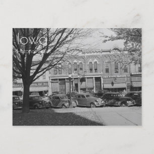 Downtown Grundy Center, Iowa Postcard