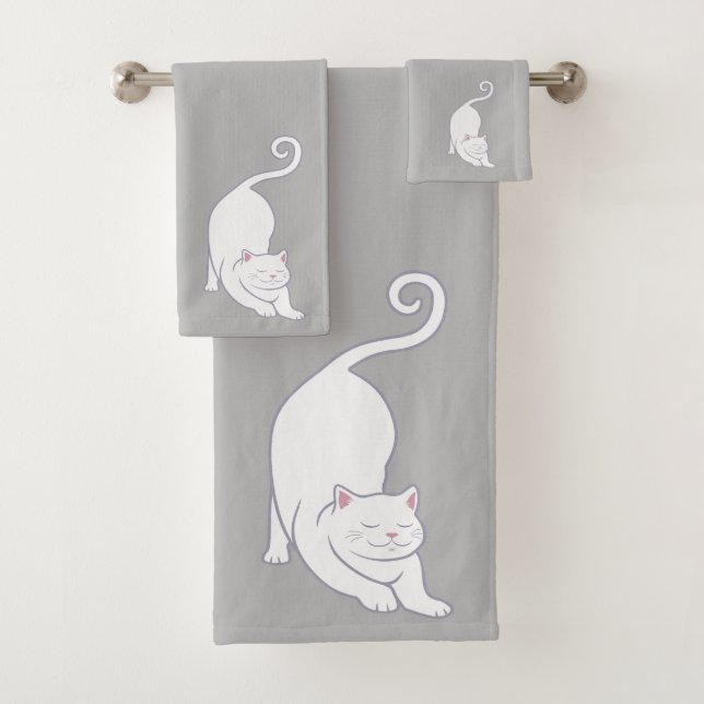 Downward Facing Cat on Light Gray Bath Towel Set (Insitu)