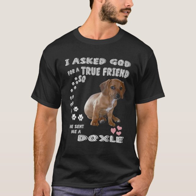 Doxle Dog Mom Pet Costume, Beagle Dachshund Dad, C T-Shirt (Front)