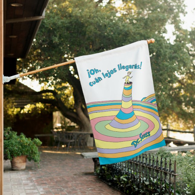Dr. Seuss | ¡Oh, cuán lejos llegarás! House Flag (In SItu)