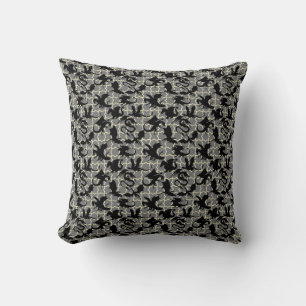 Dragon pattern 01.wx4x4.blue Grey BG Throw Pillow
