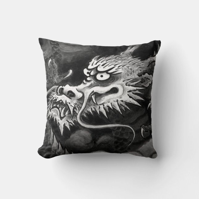 dragon throw pillow (Front)