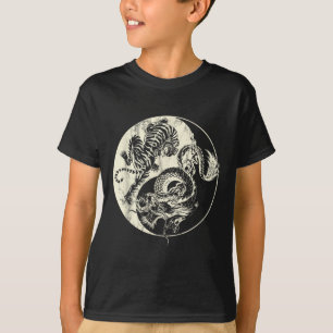 Dragon Vs Tiger Tattoo! Yin And Yang Beast Fight T-Shirt