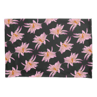 Dramatic Daisy Flower Pattern Pillow Case