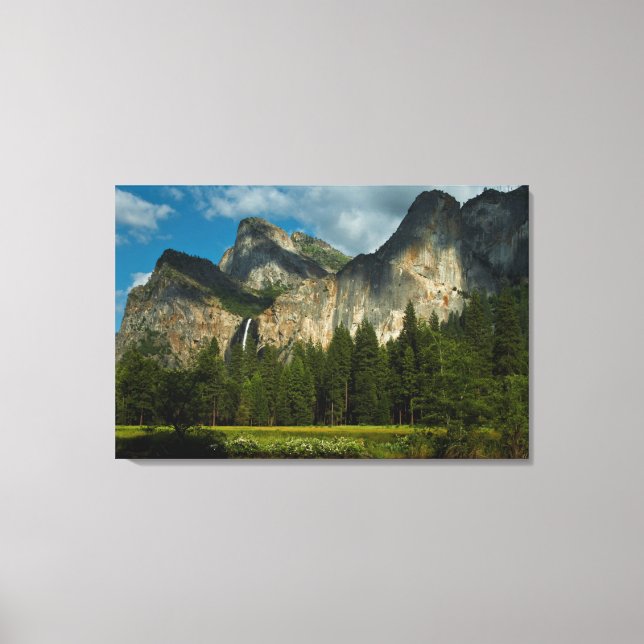 Dramatic View Of Yosemite Valley From The Gates Canvas Print (Front)