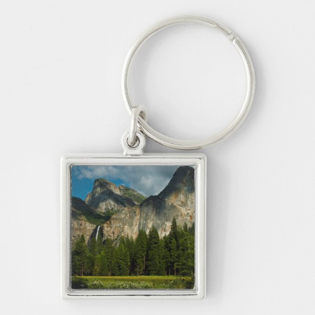 Dramatic View Of Yosemite Valley From The Gates Keychain (Front)
