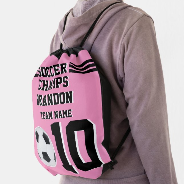Drawstring  soccer pink personalized player gol    bag (Insitu)