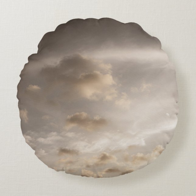Dreamy Caribbean Clouds 5 Round Pillow (Front)