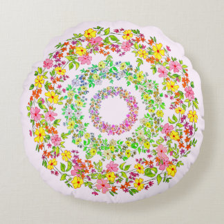 Drei Blumenkränze Round Pillow