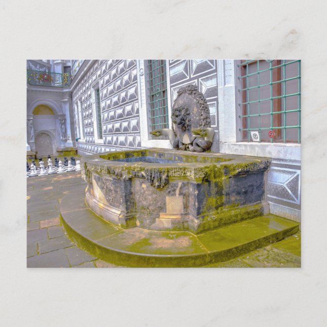 Dresden Castle Lion Fountain, Germany Postcard (Front)
