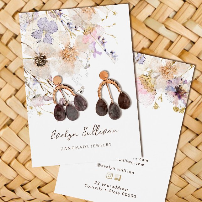 Dried flowers jewelry display card (Creator Uploaded)