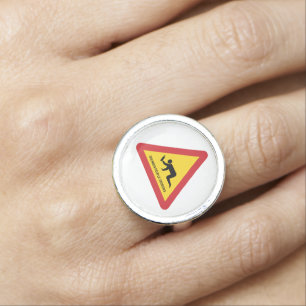 DRUNKEN PEOPLE CROSSING TRAFFIC SIGN RING