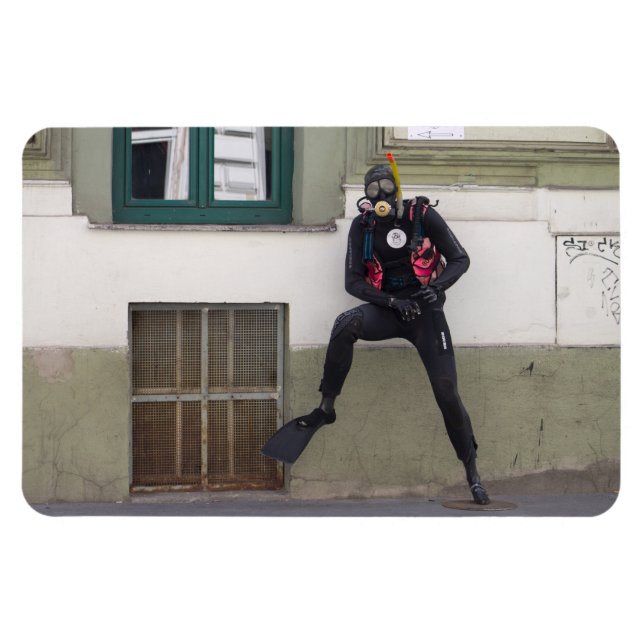 Dry Scuba Diver Magnet (Horizontal)