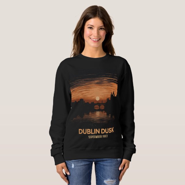 Dublin Dusk: Captivating Twilight Scenes Black Sweatshirt (Front Full)