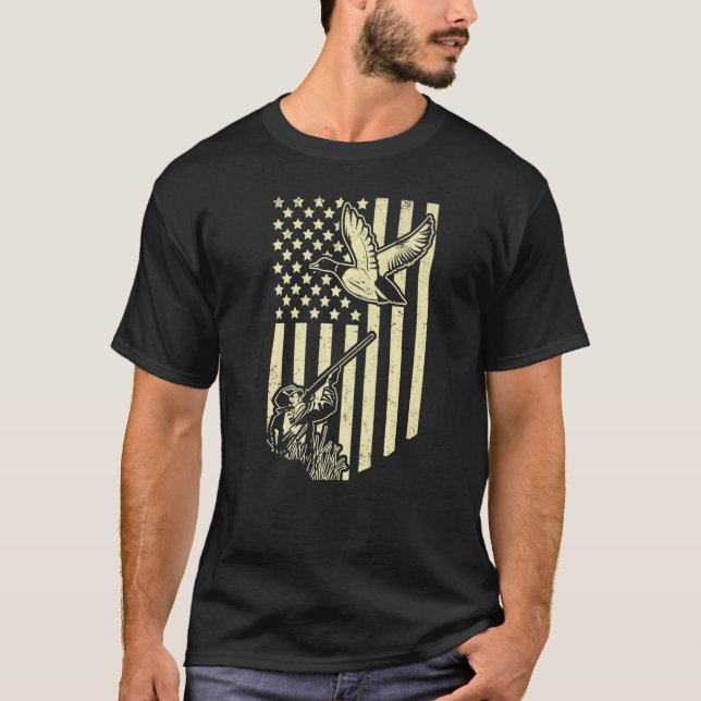 Duck Hunting American Flag Duck Hunter Bird Hunt T-Shirt (Front)