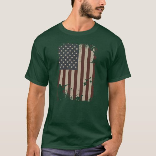 Duck Hunting American Flag Vintage Hunter Duck T_Shirt