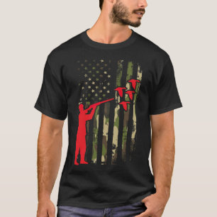 Duck Hunting Camo Men Camoue bulldog black labs  T-Shirt