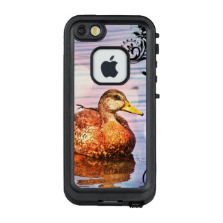 Duck on Pastel Water Fre iPhone 6 Case