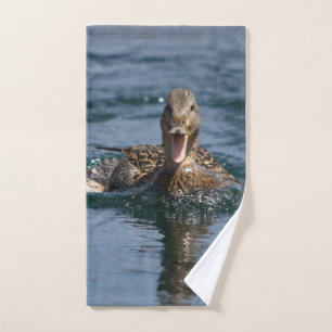 Duck with beak open bath towel set