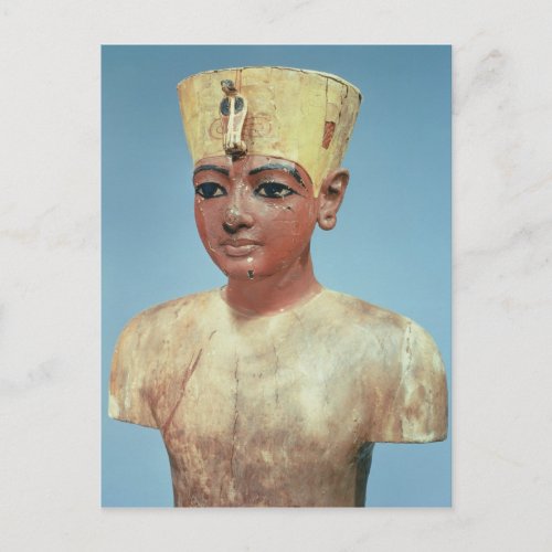 Dummy of the young Tutankhamun  wearing Postcard