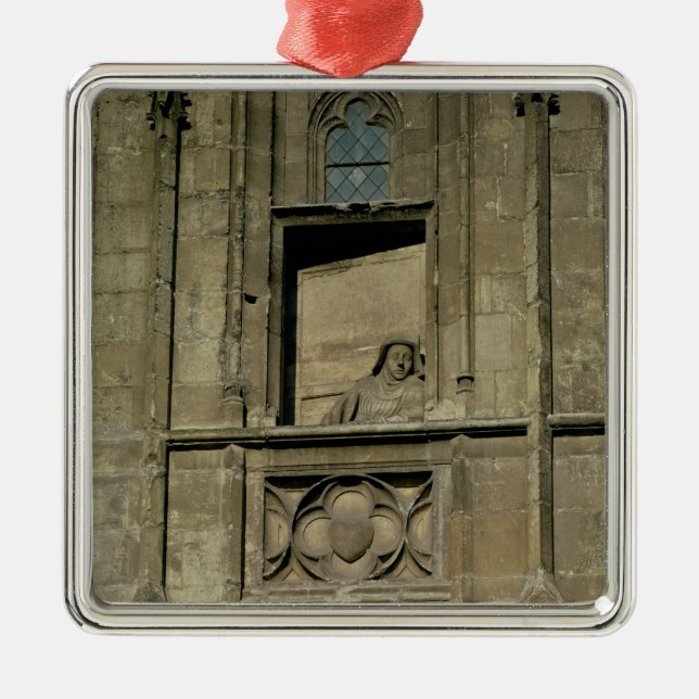 Dummy window in the entrance facade with a figure metal ornament (Front)