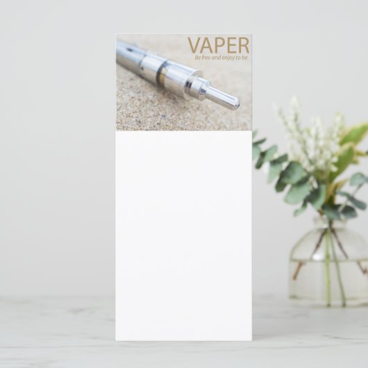 E-cig and vaping (Standing Front)