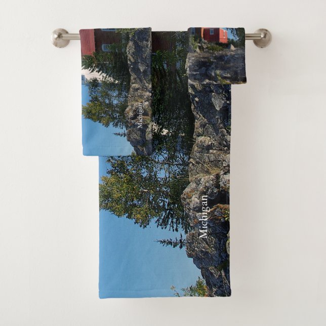 Eagle Harbor Lighthouse towel set (Insitu)
