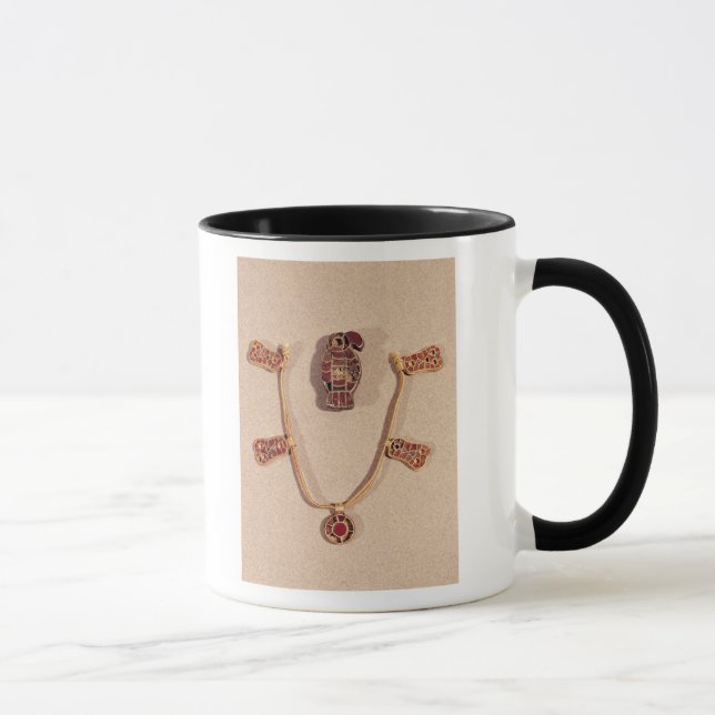 Eagle-shaped brooch and a necklace mug (Right)