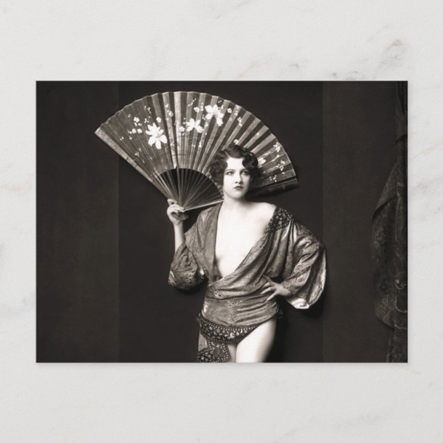 Early 1900s French Pin Up Postcard (Front)