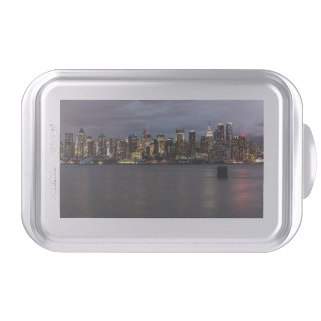 Early evening panoramic view of Manhattan Cake Pan (Front)