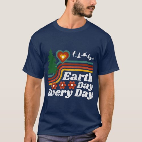 Earth Day Everyday Vintage 70s Cute Retro Vintage  T_Shirt