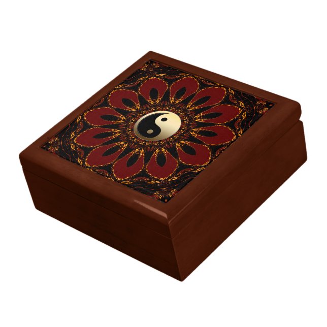 Earthalia Yin Yang Flower Lacquered Gift Box (Side)