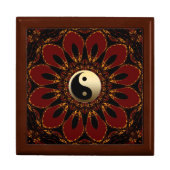 Earthalia Yin Yang Flower Lacquered Gift Box (Front)