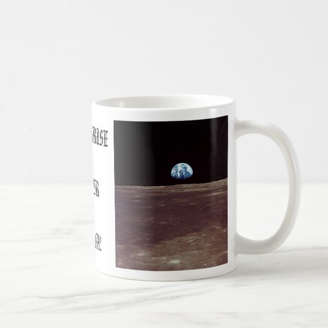 EARTHRISE OVER LUNA! COFFEE MUG (Right)