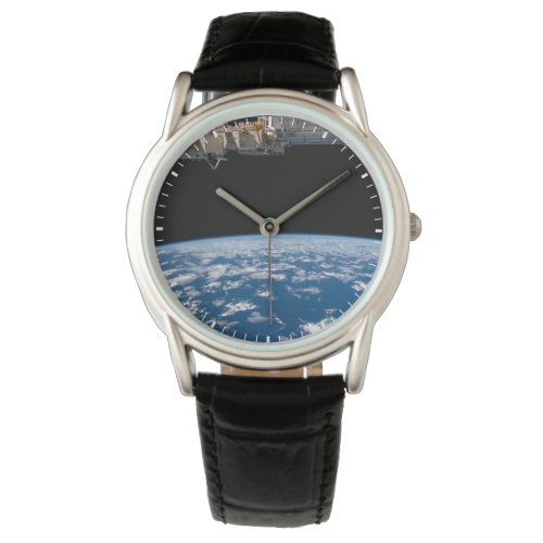 Earths Limb Or Horizon Watch