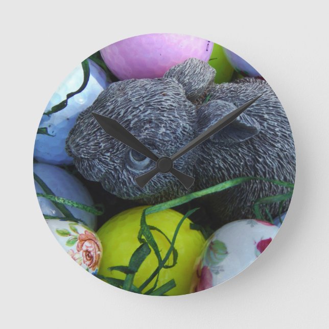 Easter Eggs, Rabbit Golf Balls Round Clock (Front)
