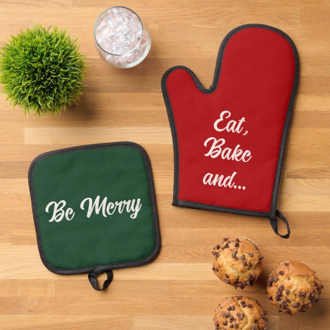 Eat Bake Merry Funny Christmas Gift Red Green Oven Mitt & Pot Holder Set (Top Down)