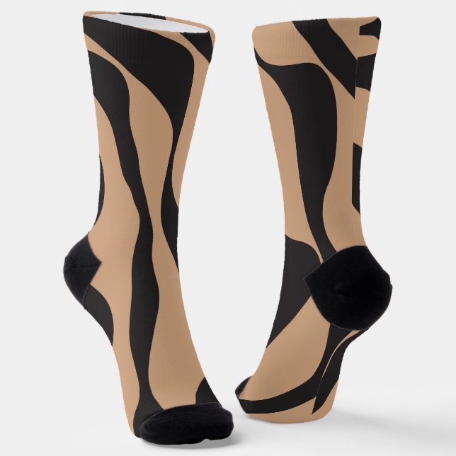 Ebb and Flow 4 in Tan and Black Socks (Angled)