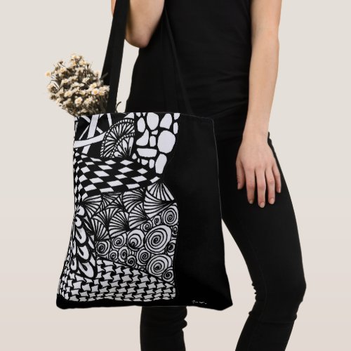 Eclectic Black and White Tangled design Tote Bag