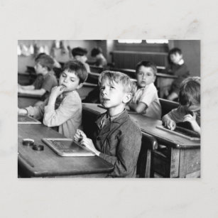 Ecole Paris - 1956 - Robert Doisneau Postcard