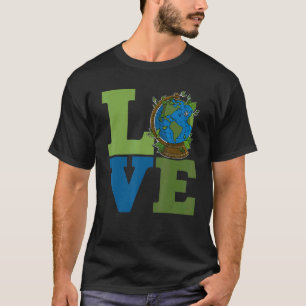 Ecologist environmental protection animals plants  T-Shirt
