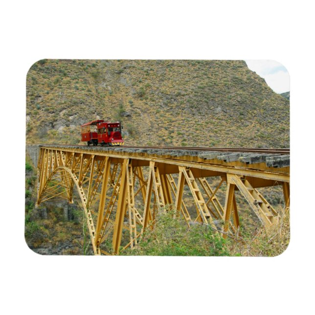 Ecuador train magnet (Horizontal)