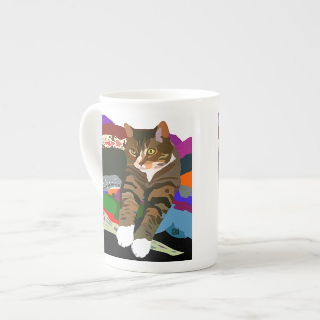 EDDIE heARTdeco bone china mug (Front Left)