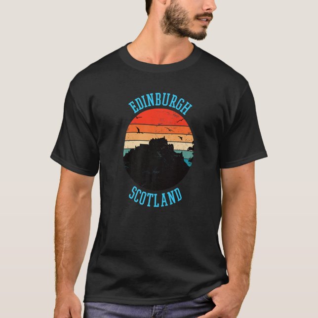 Edinburgh Castle, Scotland, UK. Vintage Scottish P T-Shirt (Front)