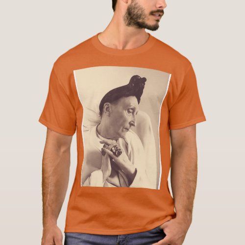 Edith Sitwell 18871964 eccentric english poet pin  T_Shirt