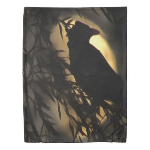 Eerie Raven Silhouette Against A Glowing Moon Duvet Cover