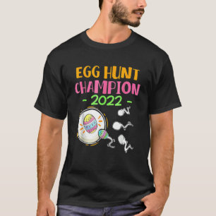 Egg Hunt Champion 2022 Easter Pregnancy Announceme T-Shirt