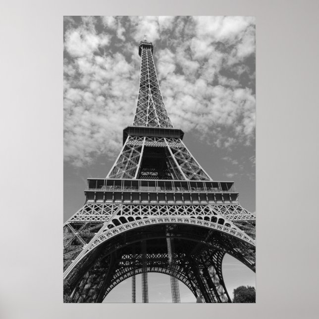 Eiffel Tower in black and white Poster (Front)
